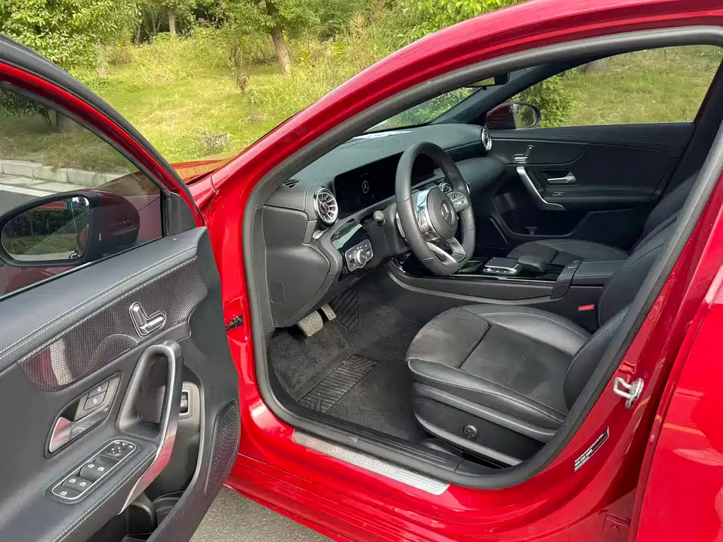 MERCEDES-BENZ A CLASS