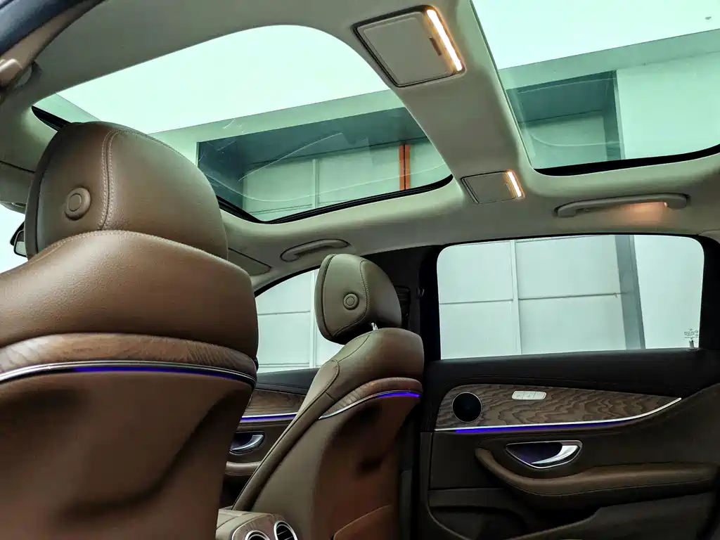 Mercedes-Benz E-Class New Energy — миниатюра 8