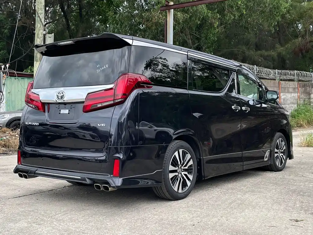 Toyota Alphard 2018 3.5L Luxury