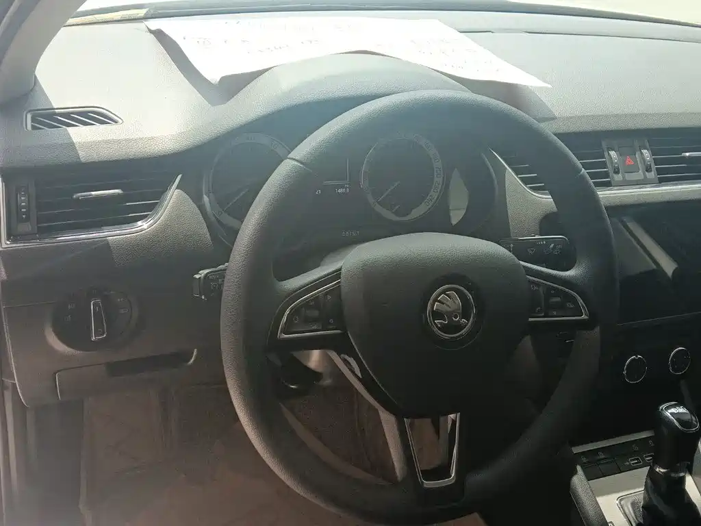 Skoda Octavia 2019 TSI280 DSG Luxury VI