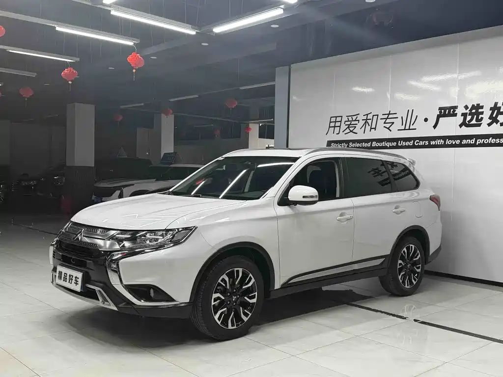 Mitsubishi Outlander 2021