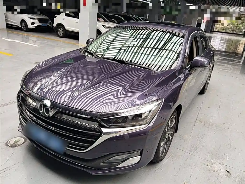 Купить BAIC U7