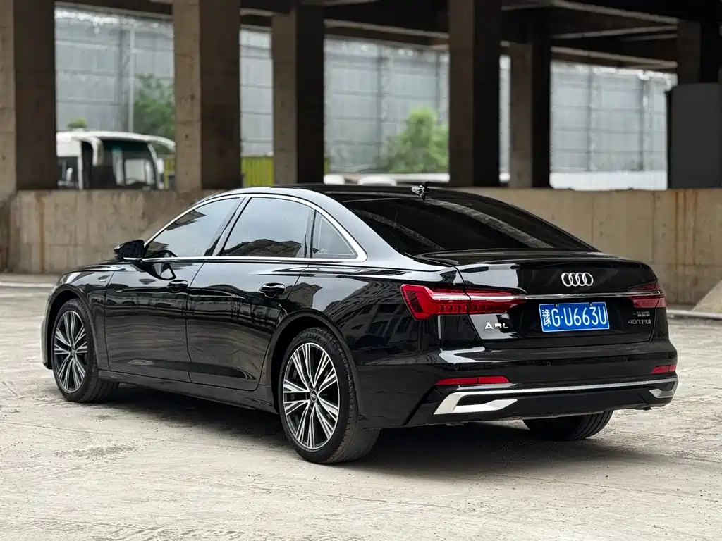 Audi A6L 2023 40 TFSI Luxury