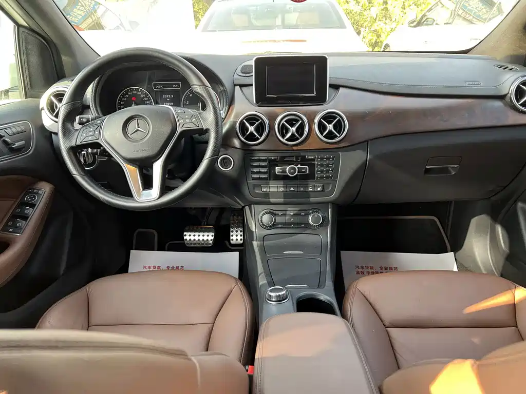 Mercedes-Benz B-Class — миниатюра 10