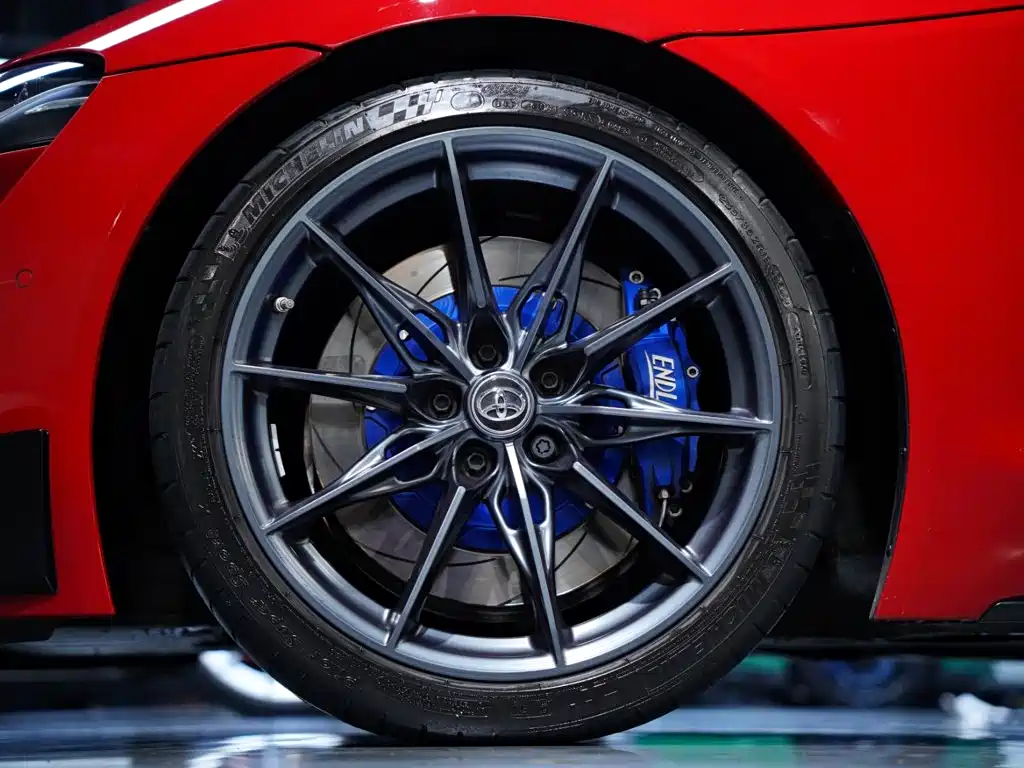 Toyota Supra — миниатюра 3