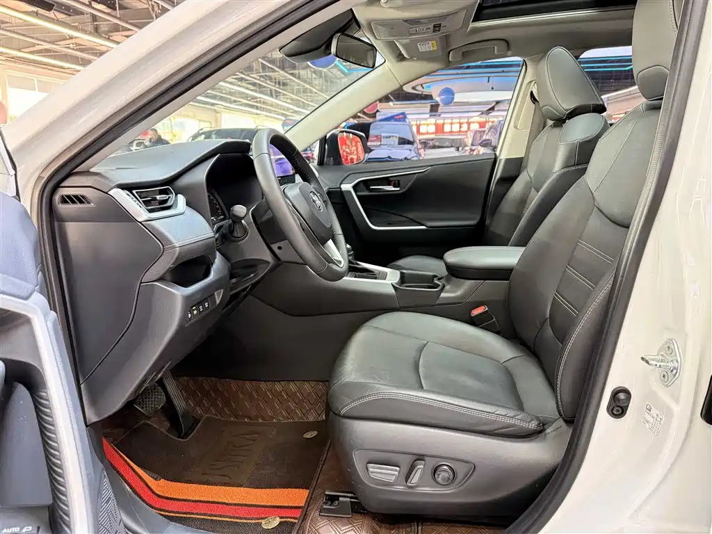 TOYOTA RAV4 RONGFANG