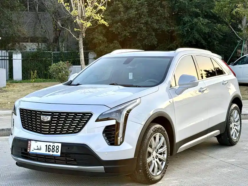 CADILLAC XT4