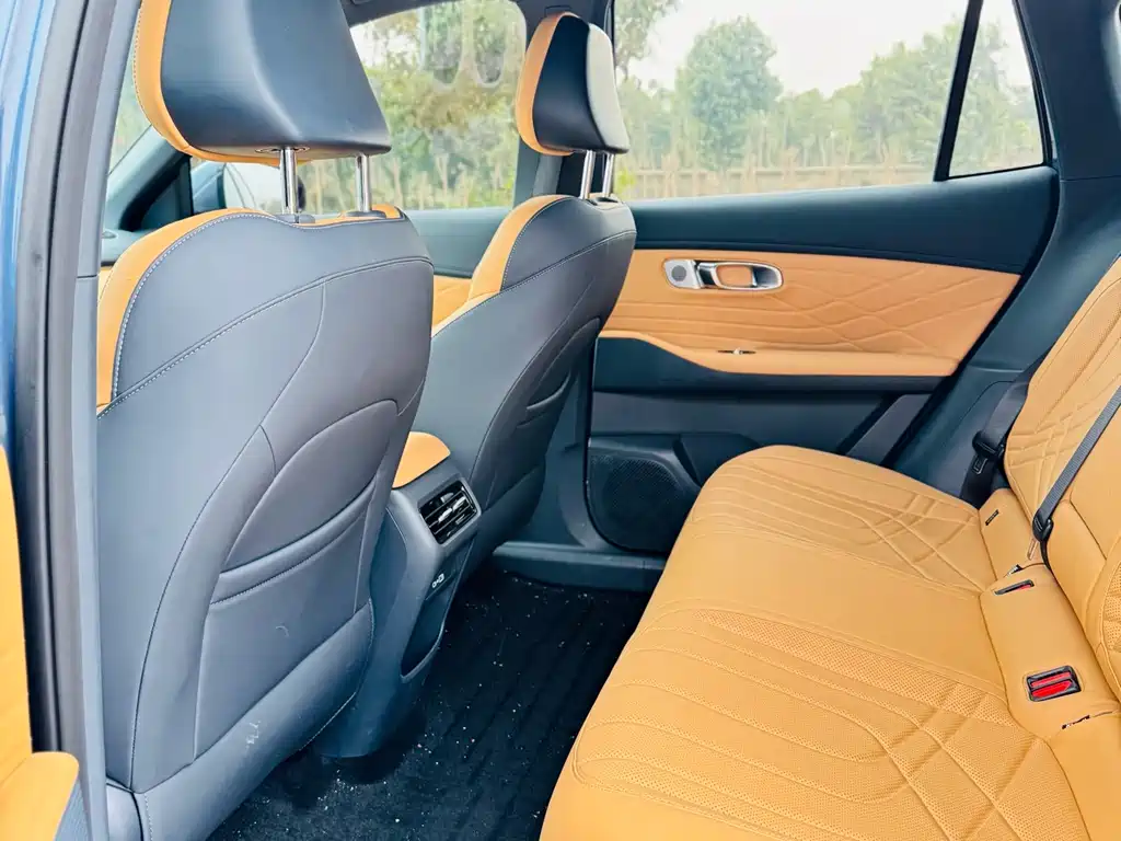 GEELY GALAXY GALAXY L7