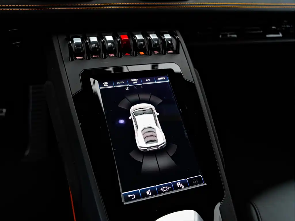 LAMBORGHINI HURACÁN