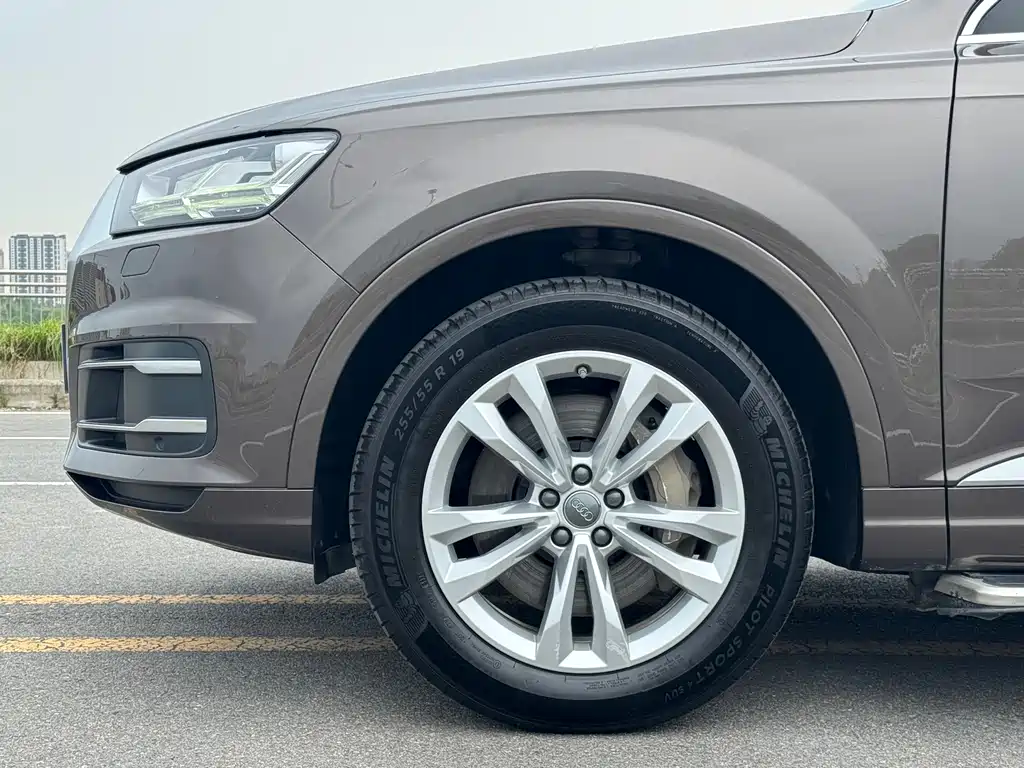 Audi Q7 2019 45 TFSI Comfort
