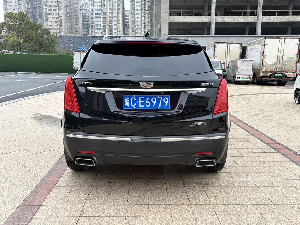 CADILLAC XT5