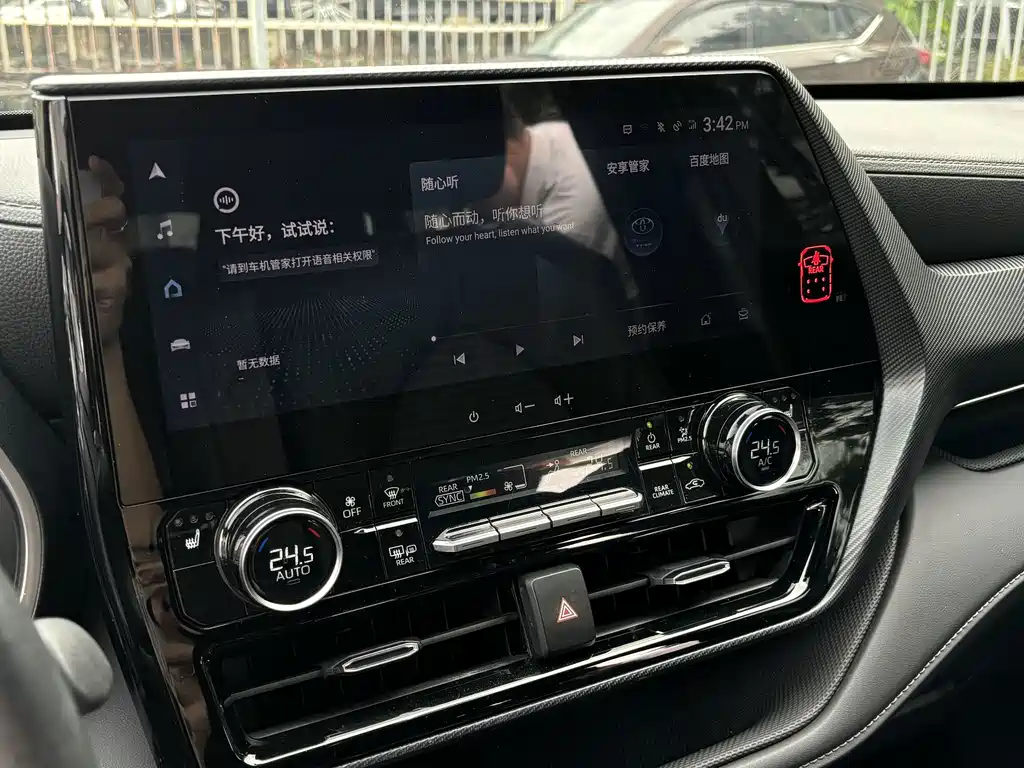 Toyota Crown Kluger — миниатюра 16