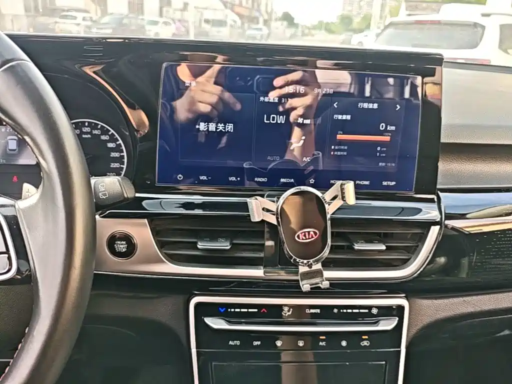 Kia KX3 — миниатюра 13