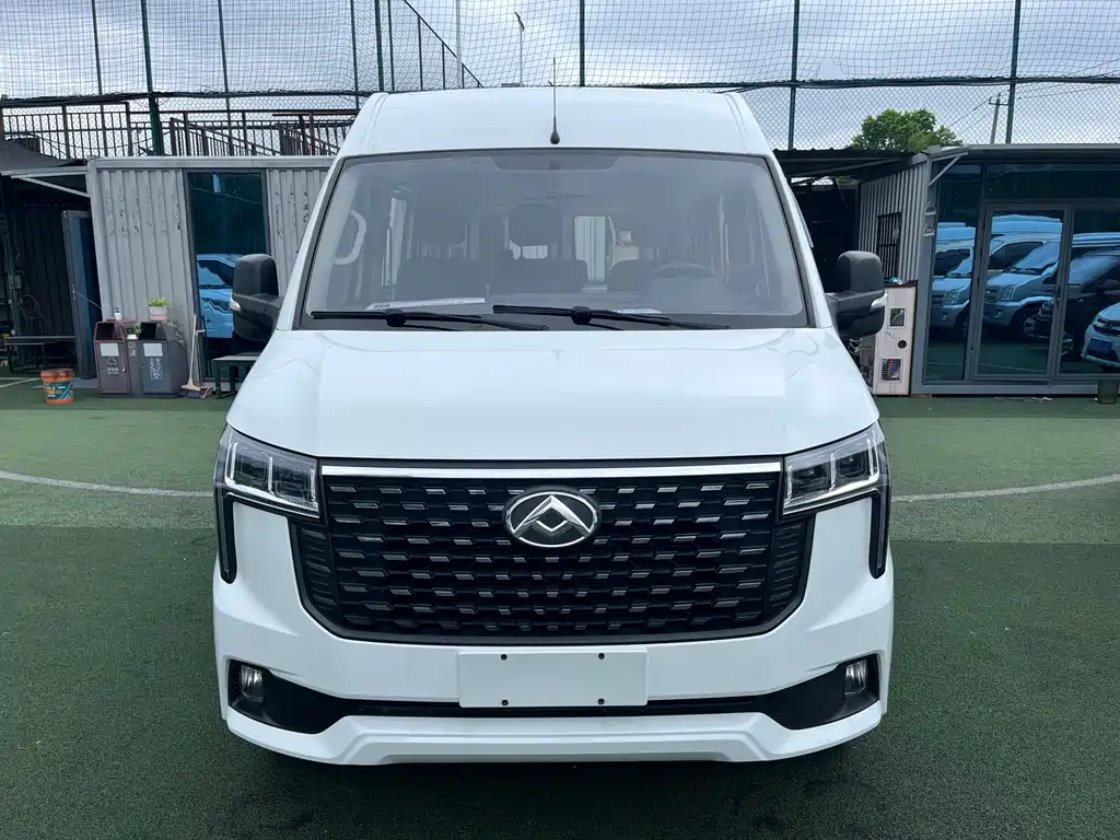 Maxus V80 2025 PRO 2.0T AT 6/7/8/9 мест