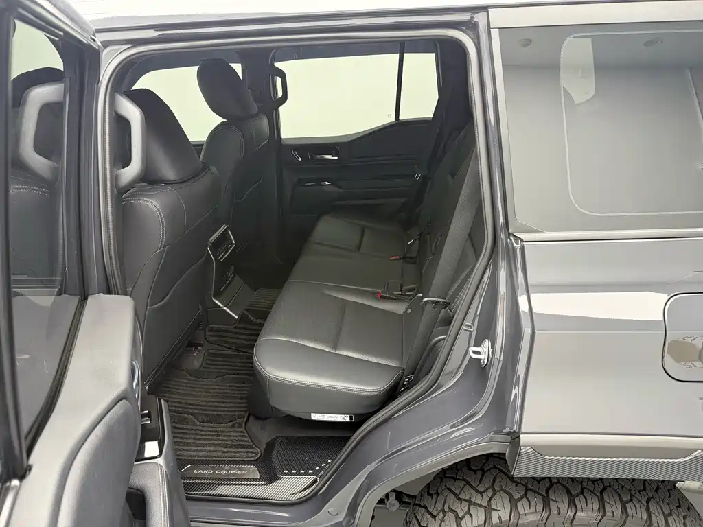 Toyota Prado — миниатюра 16