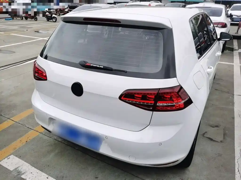 Volkswagen Golf — миниатюра 7