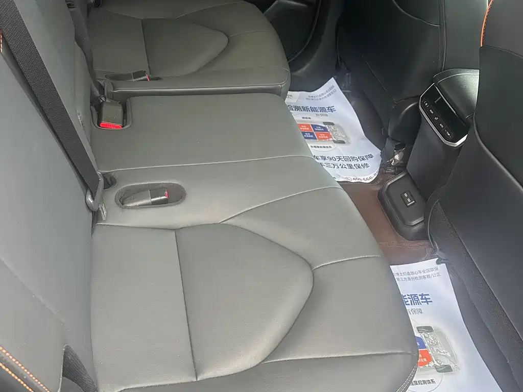 Toyota Crown Kluger — миниатюра 6