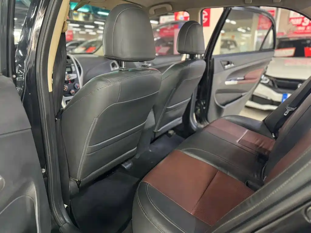 BYD F3 — миниатюра 6