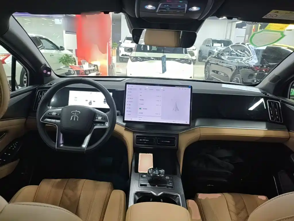 BYD L DM-i — миниатюра 10