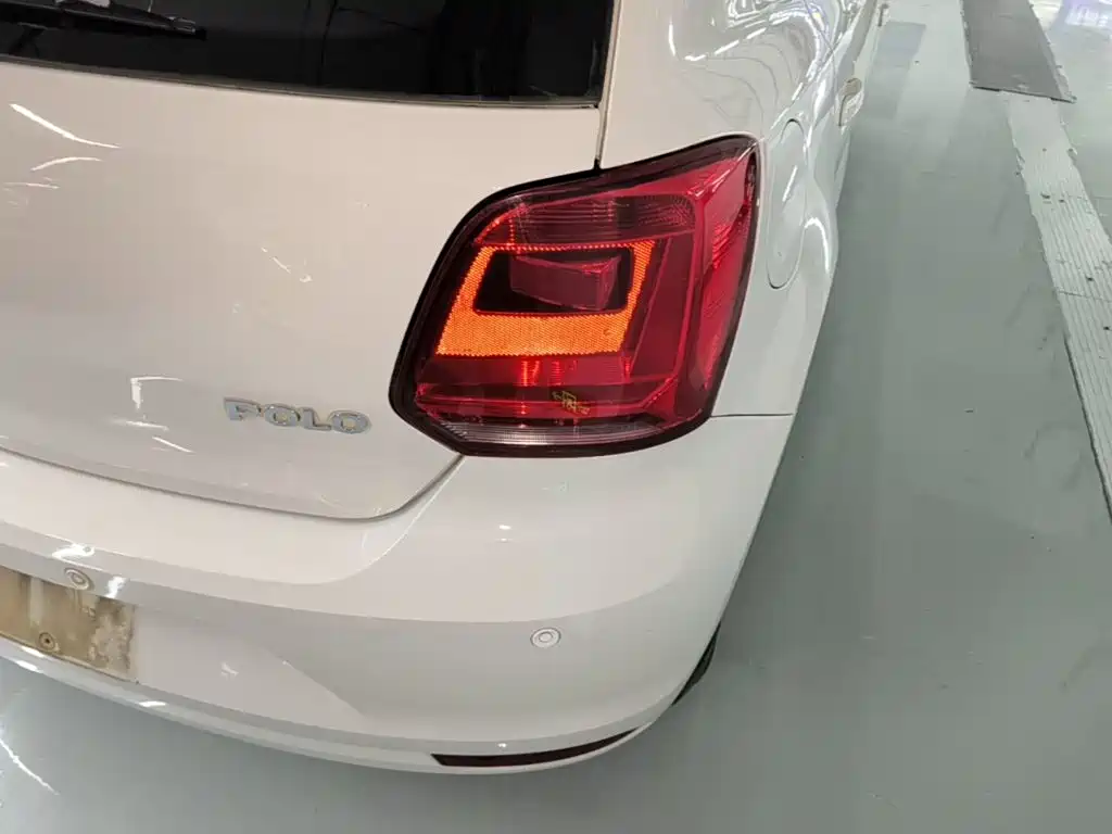 Volkswagen Polo — миниатюра 8