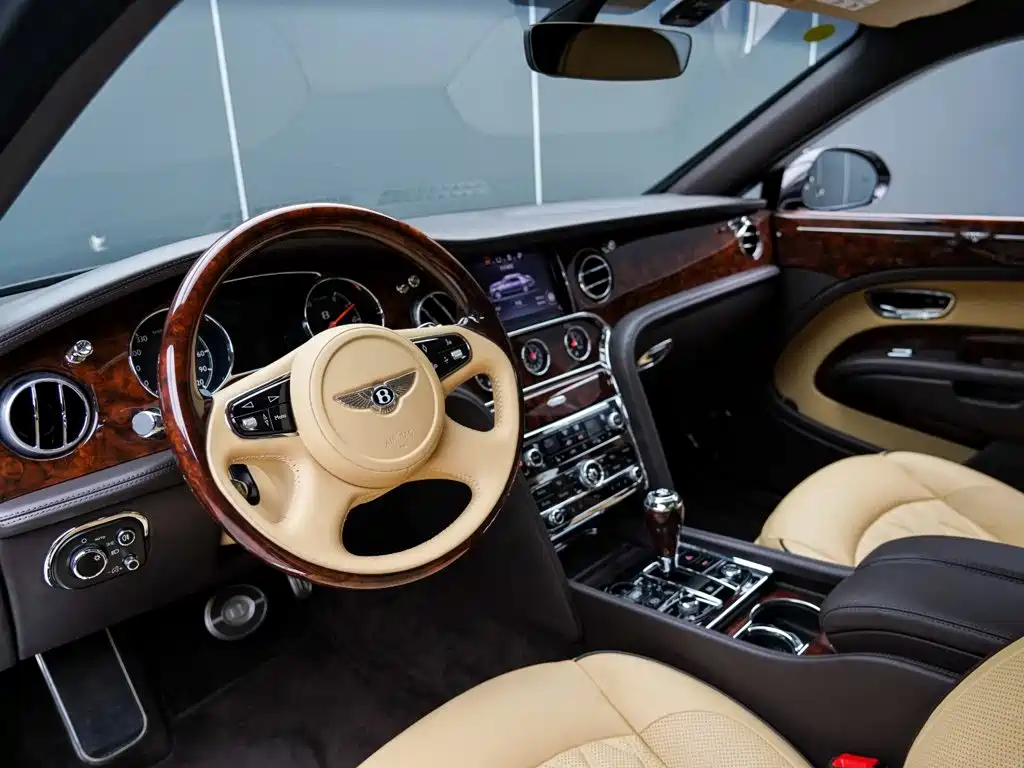 Bentley Mulsanne — миниатюра 11