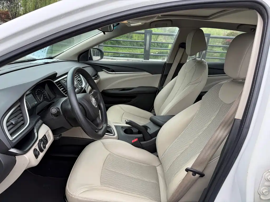 Buick Excelle — миниатюра 8