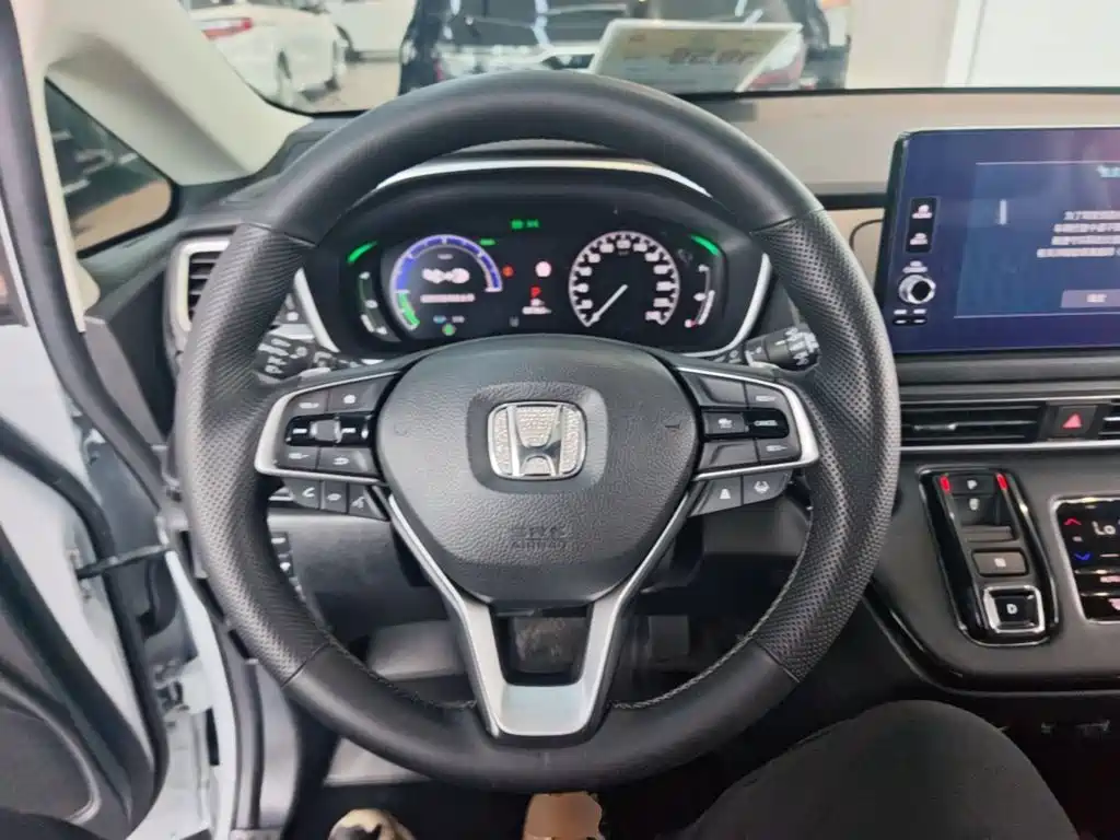 Honda Elysion — миниатюра 11