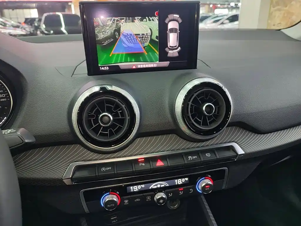 Audi Q2L — миниатюра 13