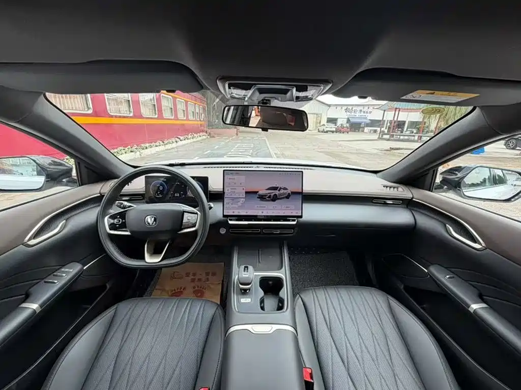 Changan Eado — миниатюра 5