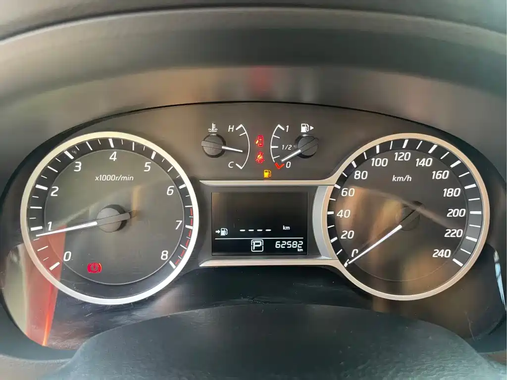 Nissan Bluebird — миниатюра 23