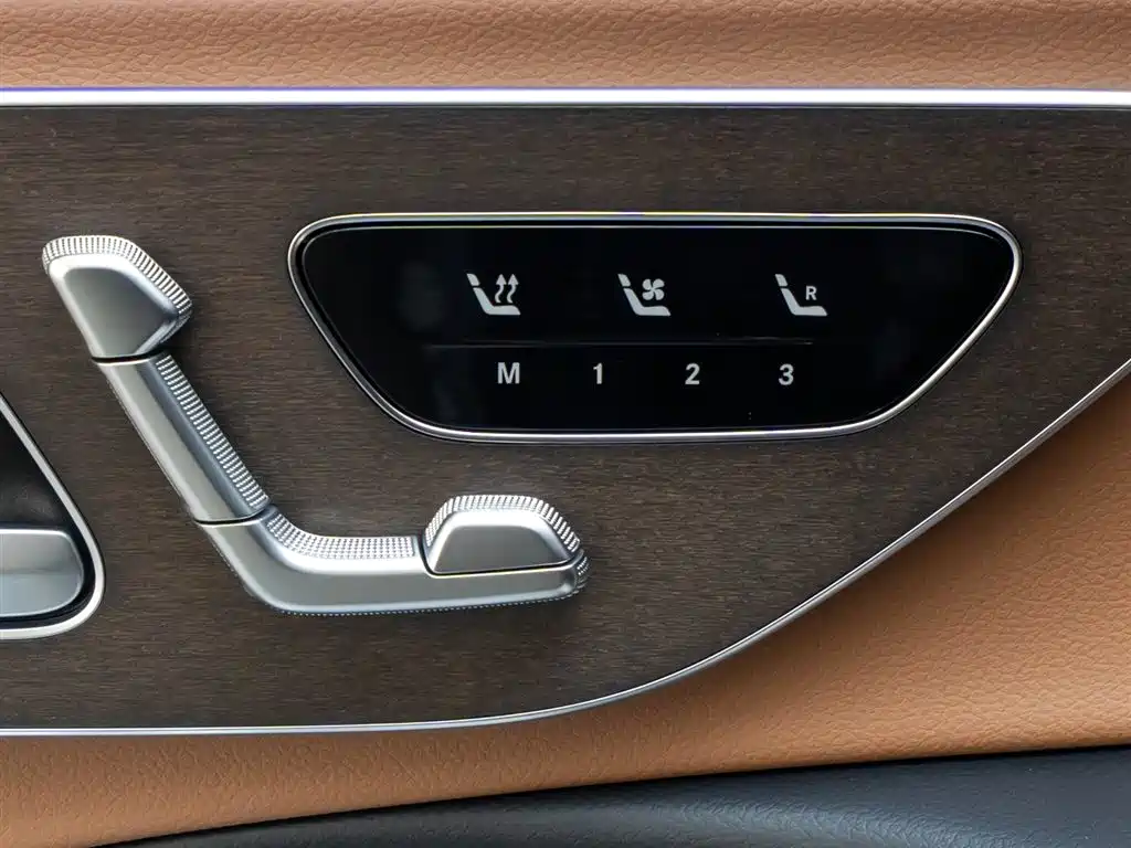 Mercedes-Benz E-Class E 2025 E 300 L Luxury