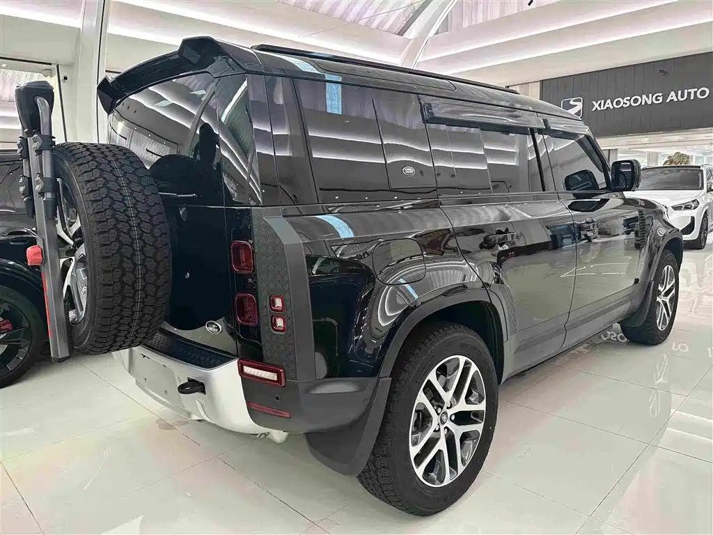 Land Rover Defender — миниатюра 18