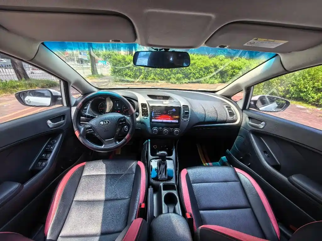 Kia K3 — миниатюра 5