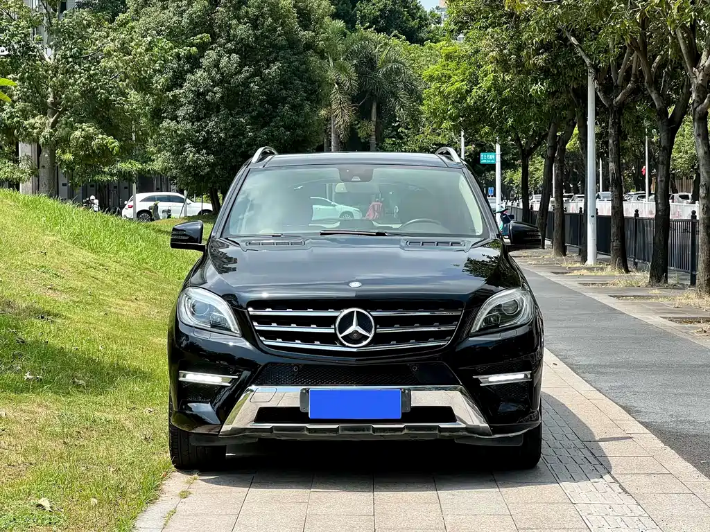 Mercedes-Benz M-Class — миниатюра 2