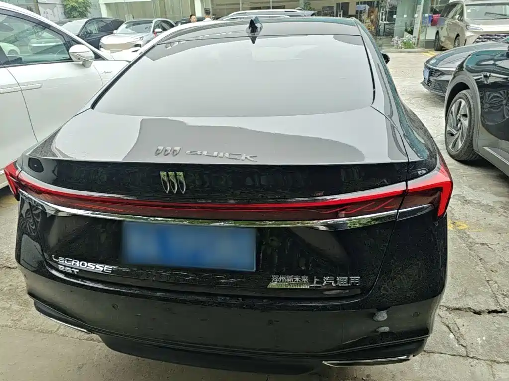 Buick LaCrosse — миниатюра 6