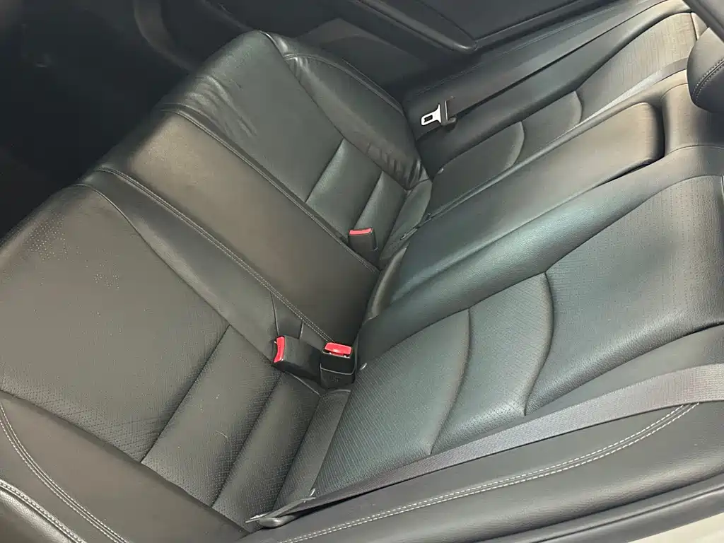 Honda Accord — миниатюра 9