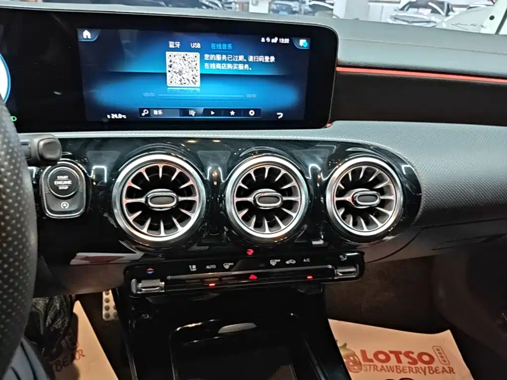 Mercedes-Benz CLA (Import) — миниатюра 13