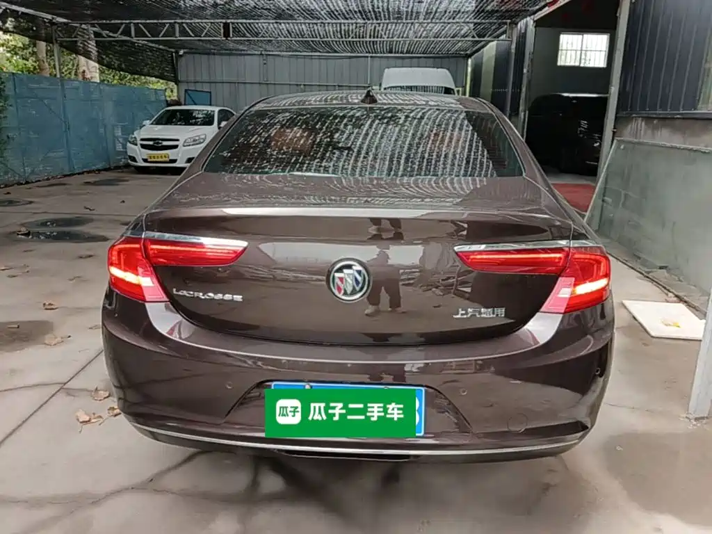 Buick LaCrosse — миниатюра 6