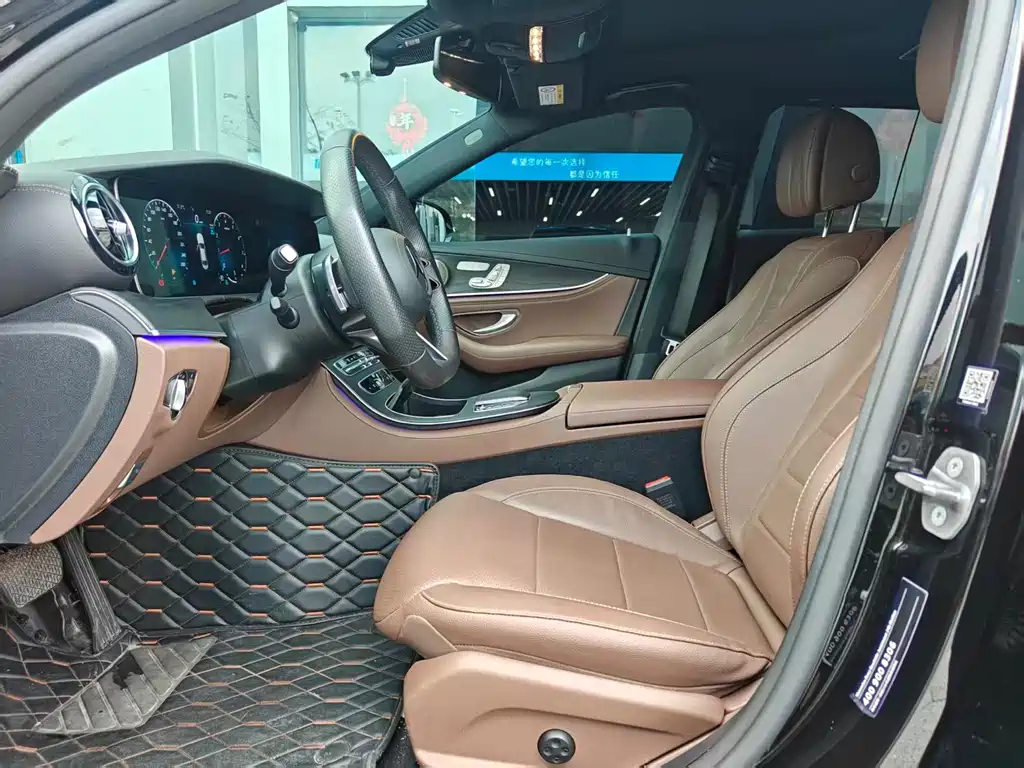Mercedes-Benz E-Class — миниатюра 14