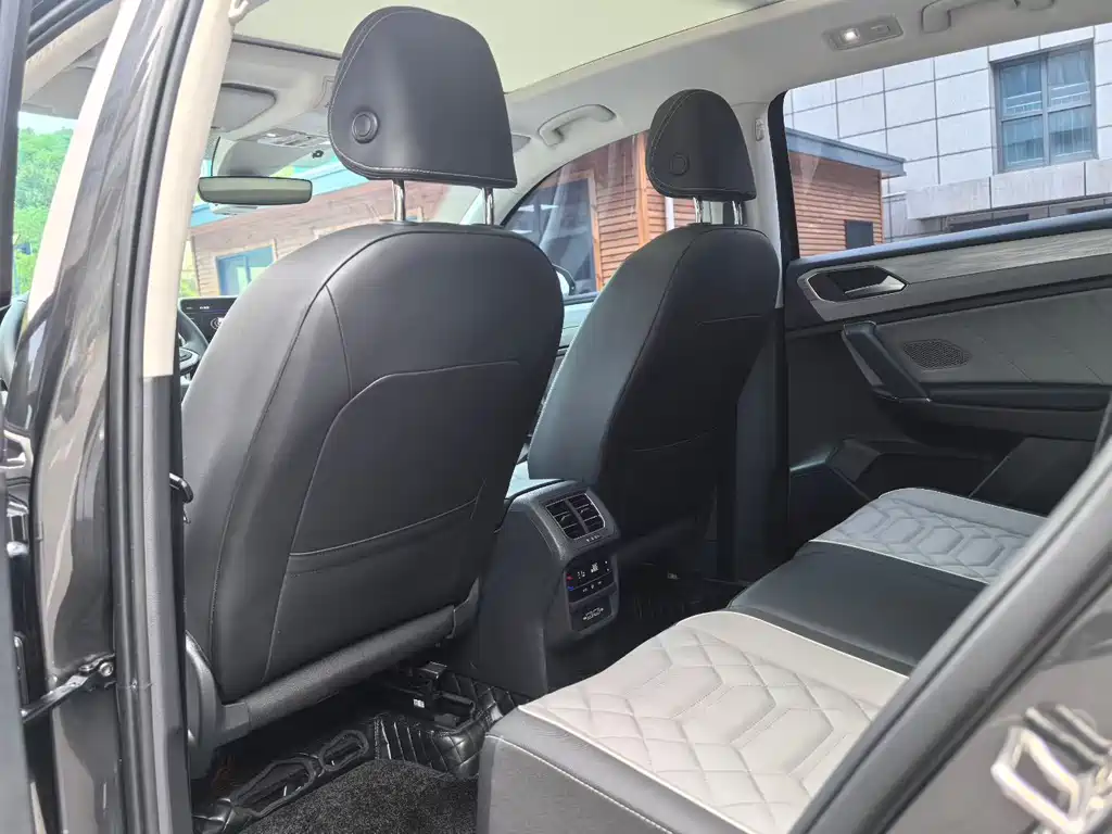 Volkswagen Tayron — миниатюра 6