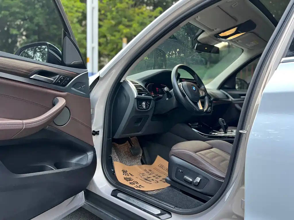 BMW X3 — миниатюра 11