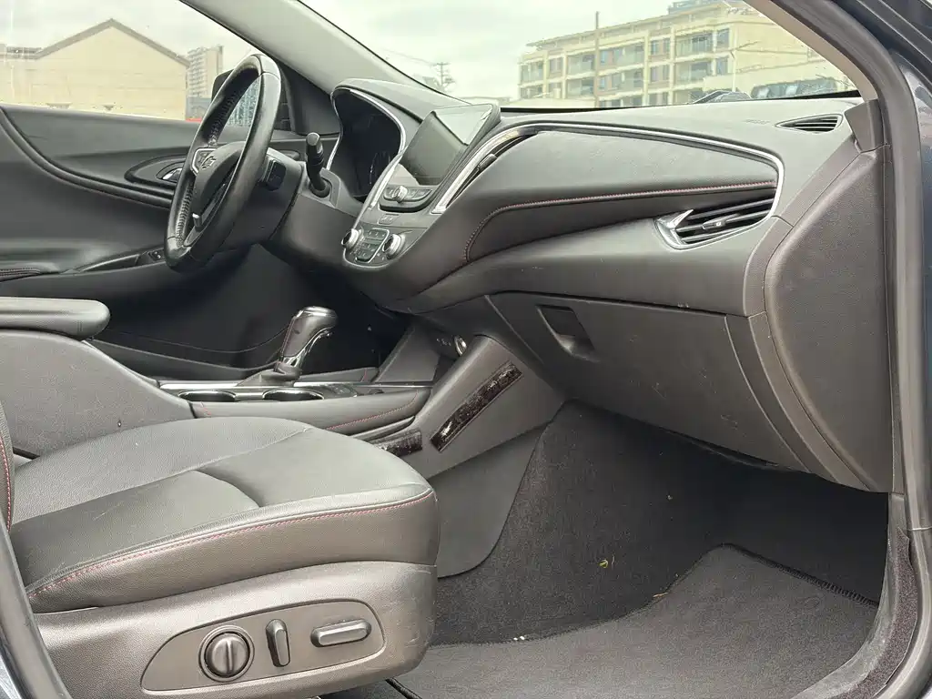 Chevrolet Malibu XL — миниатюра 8