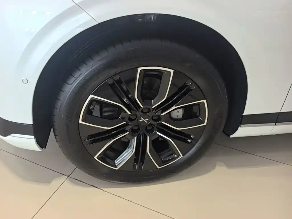 XPeng G9 — миниатюра 23