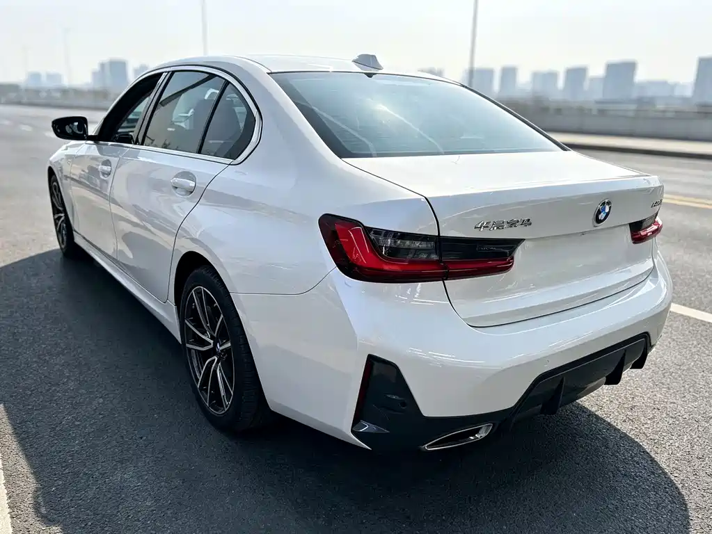 BMW 3 Series — миниатюра 16