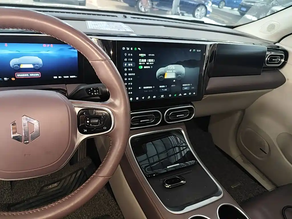 Leapmotor Leapmotor C11 — миниатюра 10