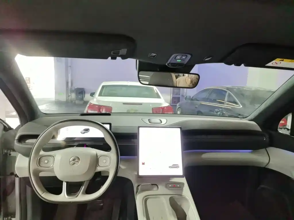NIO ES6 — миниатюра 10