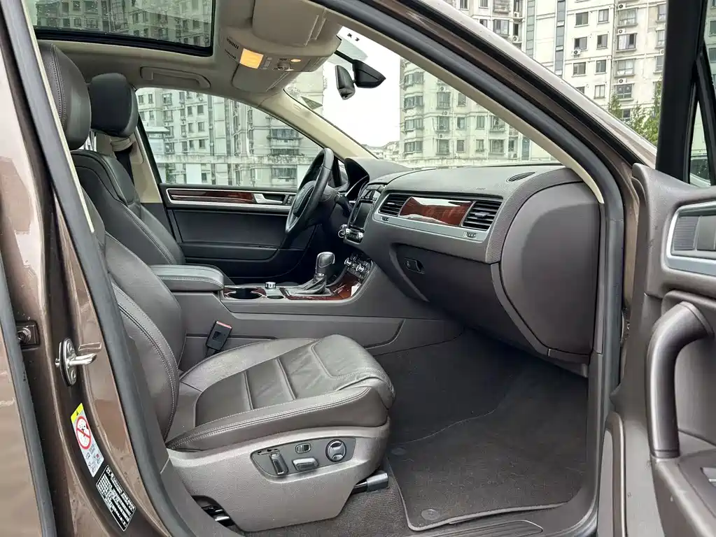 Volkswagen Touareg — миниатюра 15