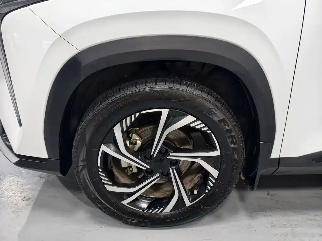 Geely Boyue — миниатюра 13