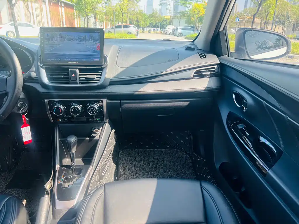 TOYOTA YARIS L ZHIXUAN