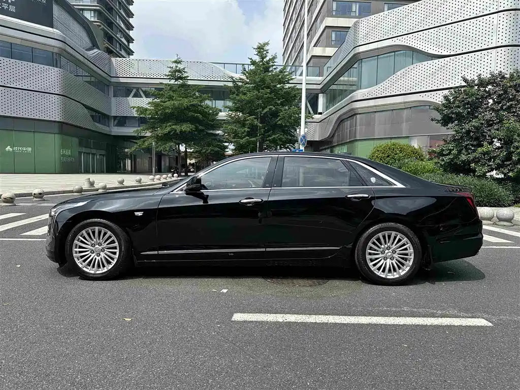 Cadillac CT6 — миниатюра 10